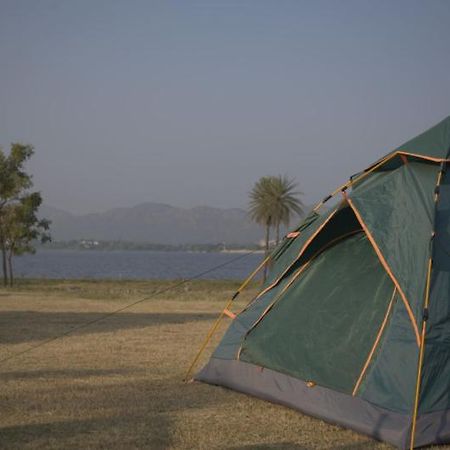 The Udaisarovar - Lakeside Paradise Udaipur Exterior photo
